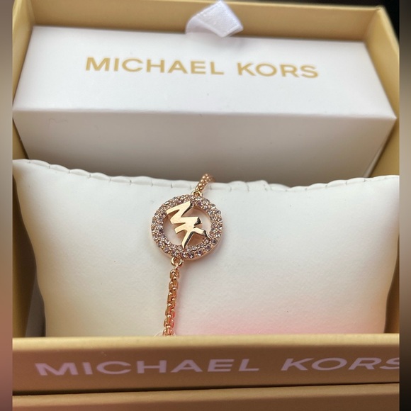 NWT! Michael Kors slider bracelet in rose gold. Pave MK logo with rhinestones - Picture 11 of 12